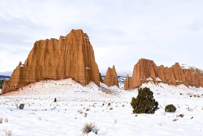 Capitol Reef Private Tour in Cathedral Valley and Bentonite Hills - Discovering Bentonite Hills