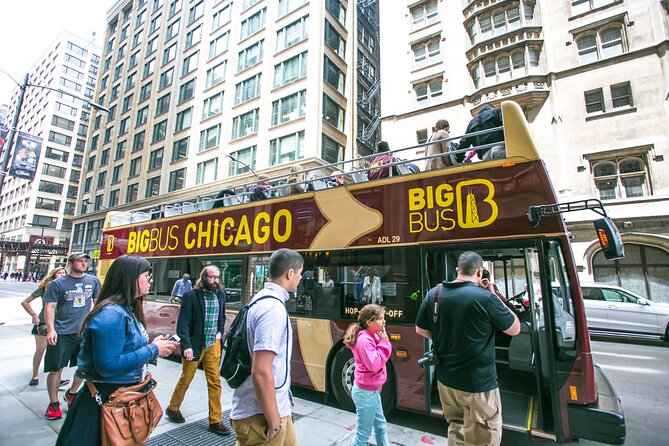 Chicago River Architecture Boat Cruise & Hop-on Hop-off Bus Tour - Hop-on Hop-off Bus Tour Highlights