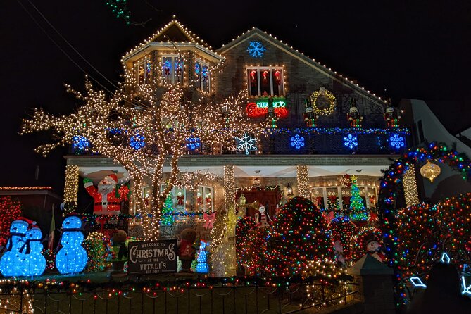 Christmas Lights Tour Review: A Festive Experience - The Sum Up