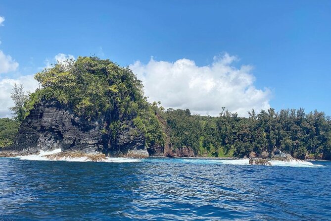 Cliffs of Hawaii Onomea Waterfall Afternoon Cruise - Customer Reviews and Ratings