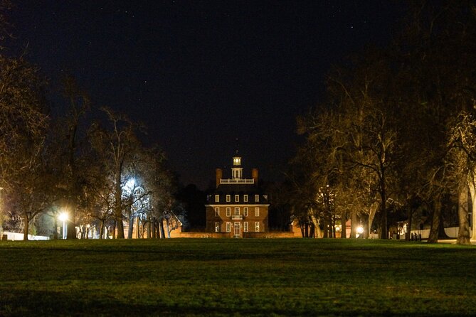 Colonial Ghosts Ultimate Dead of Night Haunted Ghost Tour - Experience the Haunting Atmosphere of Nightfall