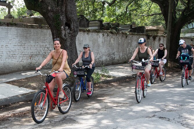 Craft Beer and Garden District Bike Tour in New Orleans - Knowledgeable and Engaging Tour Guides