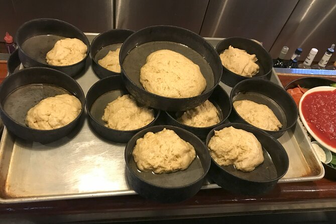 Deep Dish Cooking Class at Pizzeria Uno in Chicago - Preparing for the Class