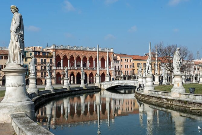 Departure Transfer: Venice to Marco Polo Airport VCE (Luxury Van) - Efficient Travel