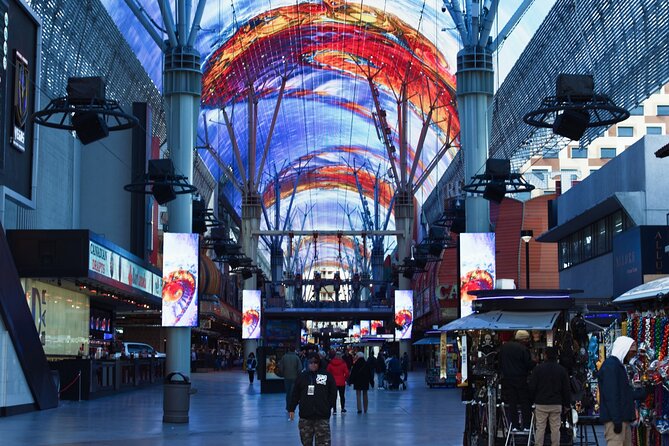 Downtown Las Vegas Fremont Street Experience Review - Recommendations for Best Activities in Las Vegas