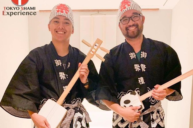 Easy for Everyone! Now You Can Play Handmade Mini Shamisen and Show off to Everyone! Musical Instruments, Sweets and Live Music - Connecting With the Passionate Instructor