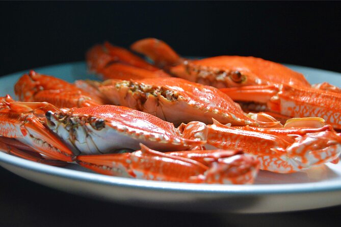 Eat Like a Japanese With a Local Guide - Exploring Dotonboris Vibrant Culinary Scene