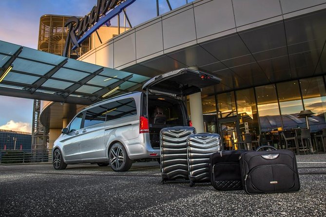 Edinburgh to Oban Luxury Taxi Transfer - Ideal for Different Travelers