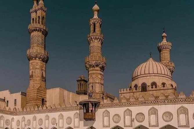 Emam ElShafei , Mosques of Ala-Elbayt and Khan Elkhalili Market - Accessibility