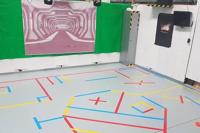Enter Action World Hero Zone Arena 2 - 8 Players 4 Games 80 Mins - Fitness Requirements