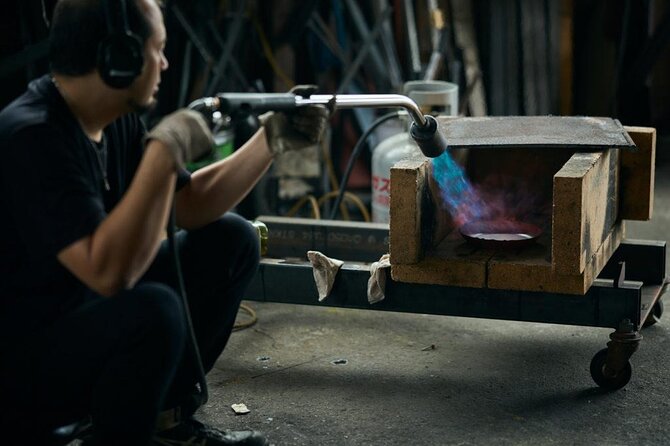 Experience Frying Pan Making With an Ironworking Expert - What to Expect During the Workshop