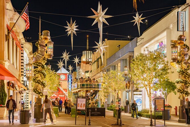 Festive Los Angeles: A Christmas Walking Tour Review - Unique Experiences on the Tour