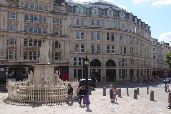 First Time Visitors London by Car/MPV/Van - Must-See Attractions