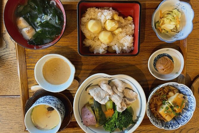 Forest Bathing in Temple and Enjoy Onsen With Healing Power - Connecting With the Natural Environment
