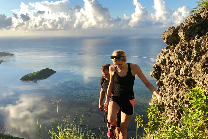 Full-Day Private Hiking Le Morne Mountain & Seafood Lunch at Islet Fourneau - Safety and Accessibility