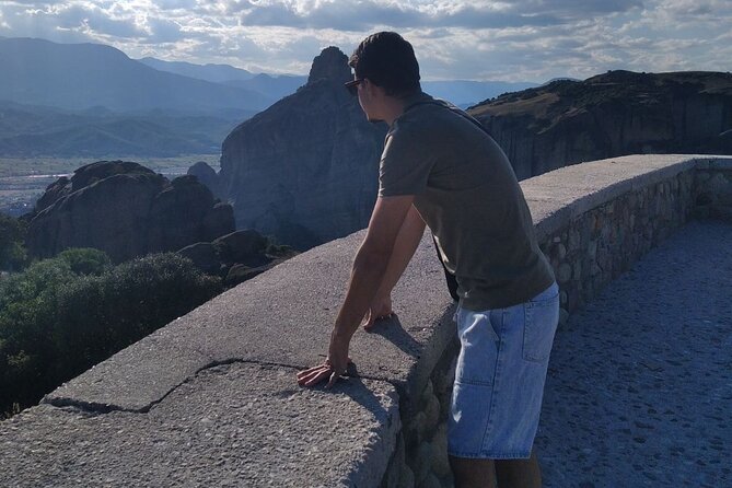 Full Day Tour From Athens to Meteora by Train & Bus - Panoramic Stops and Photo Opportunities