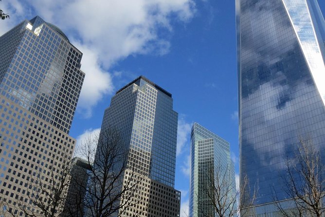 Ground Zero 911 Memorial Review: A Visitor's Insight - Navigating the Memorial Site