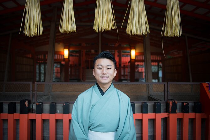 Guided Photoshoot of Fushimi Inari Shrine and Secret Bamboo Grove - Exploring Fushimi Inari Shrine