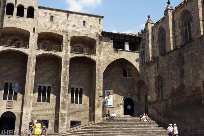 Guided Tour of the Gothic Quarter - Tips for Making the Most