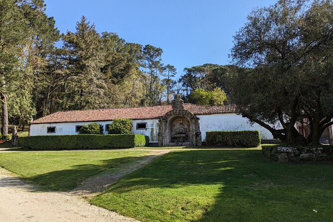 Half-Day Excursion Around Santiago - Exploring Sar Collegiate