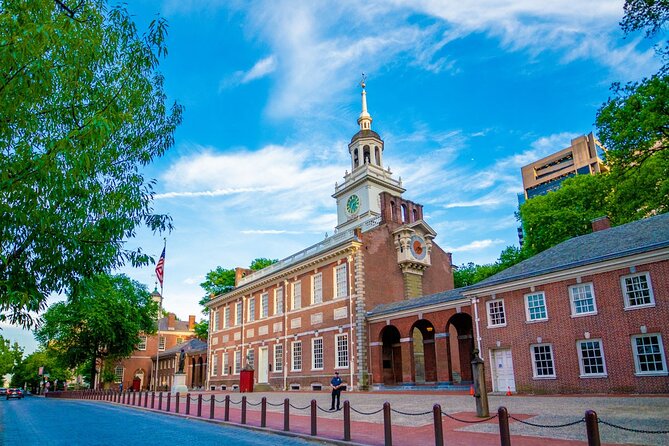 Half Day Philadelphia Private Customized Tour in a Mercedes SUV - Philadelphias Historical Highlights