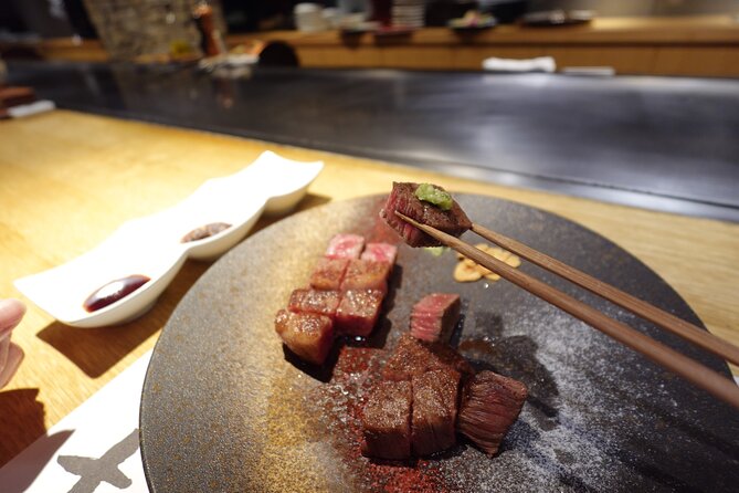 Hidden Gem Food & Whiskey Night Tour Near Roppongi - Health and Safety Considerations