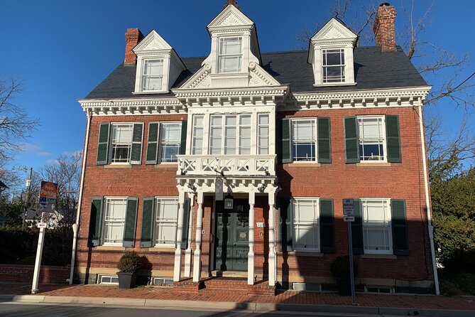 Historic Leesburg Guided Walking Tour - Tally Ho Theater