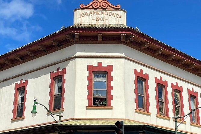 Historical Tour of Downtown Honolulu in Red Light District - Honoring the Fallen at Smiths Union Bar