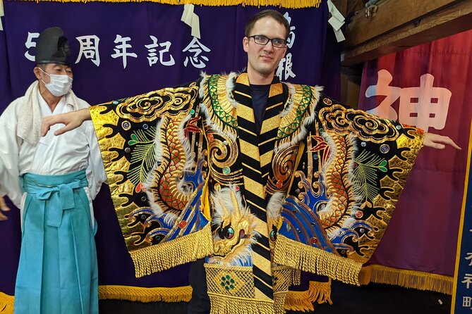 Iwami Kagura Viewing and Mini-experience - Appreciating the Performances