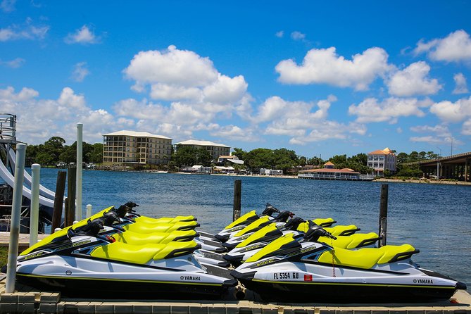Jetski Waverunner Rental - Destin - Exploring the Emerald Coast