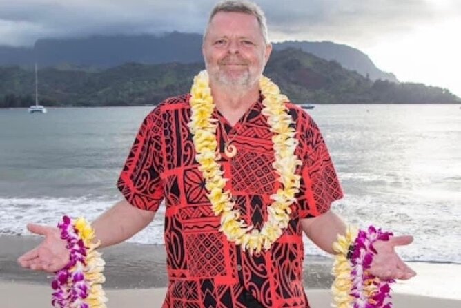 Kauai Airport Lei Greeting - The Significance of the Hawaiian Lei