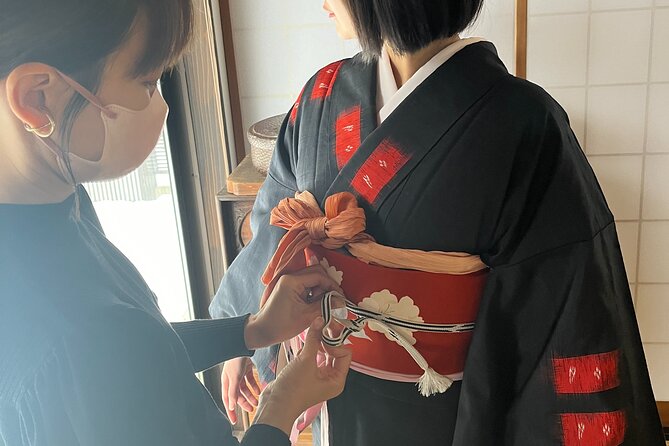 Kimono Wearing & Gourmet Delights in the Harbor Town - Navigating the Experiential Journey
