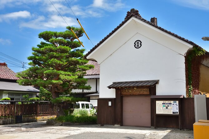 Kitakata Full-Day Private Tour With Government-Licensed Guide - Meeting and Pickup Information