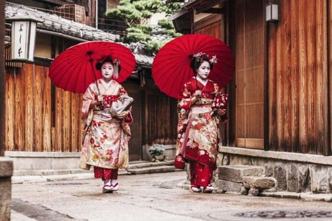 Kyoto Luxury Sake, Whisky and Cocktail Tour - Exploring Kyotos Sake and Whisky Scene