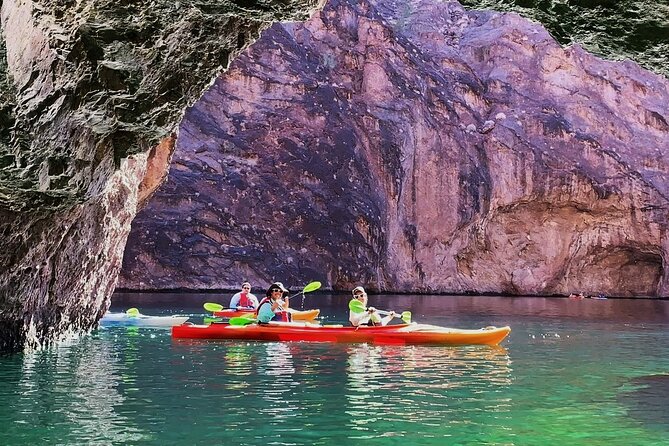 Las Vegas Kayak TOUR to the Emerald Cave - Guide Expertise