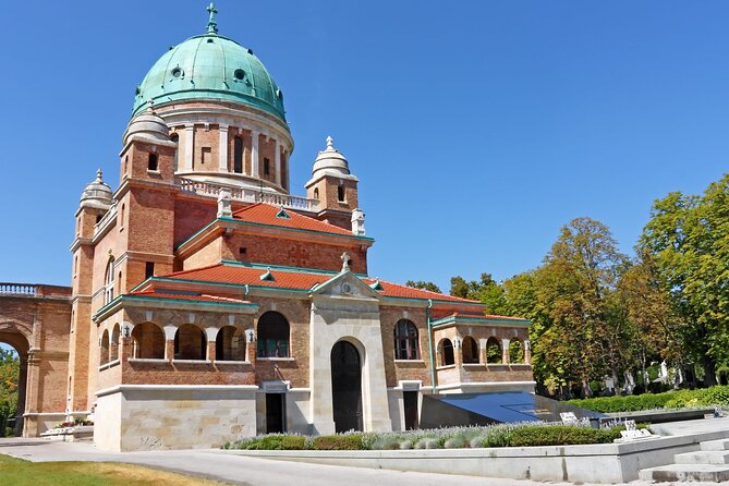 Layover in Zagreb a Private Tour With a Local: Best Highlights of Zagreb - Ask Away