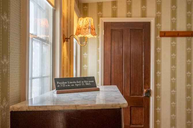 Lincoln Assassination Tour With Fords Theatre and Petersen House - Traveler Reviews and Testimonials