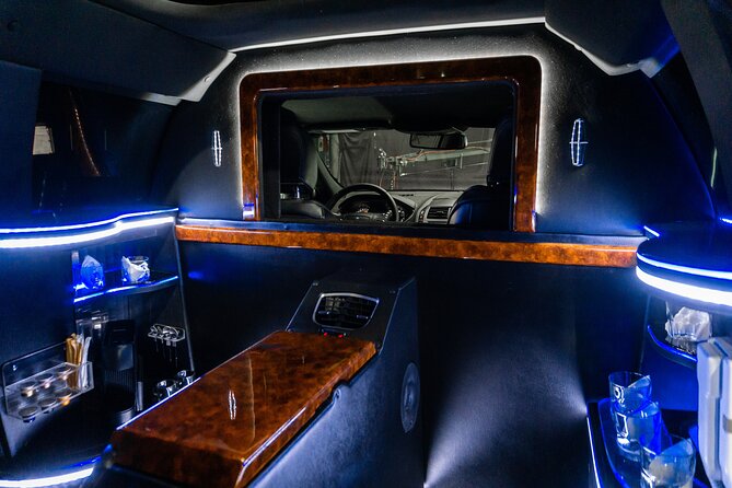 Lincoln Stretch Limo From Akumal to Cancun Airport - Customer Reviews and Ratings