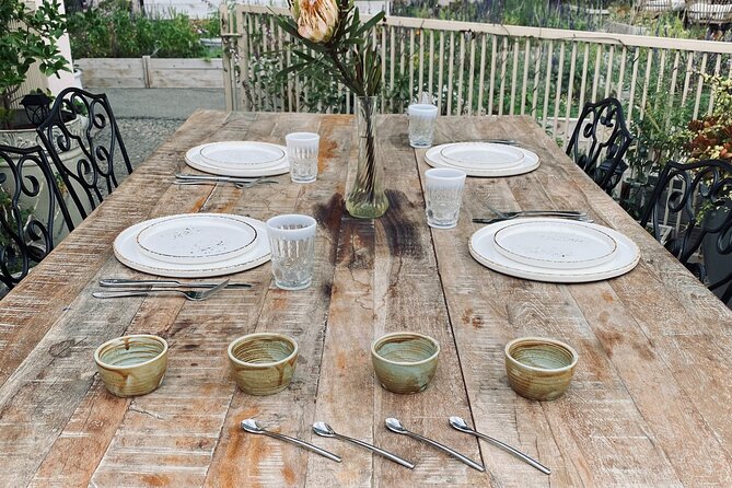 Local Honey-To-Table Tasting and Lunch Experience - Communicating Food Restrictions