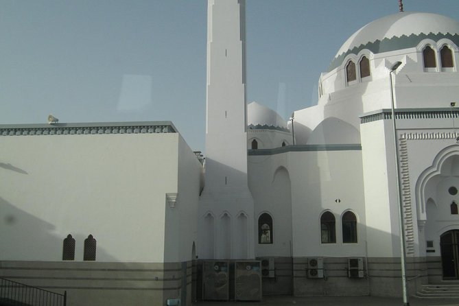 Madinah Holy Places / Ziyarat (Private) - Accessibility Features