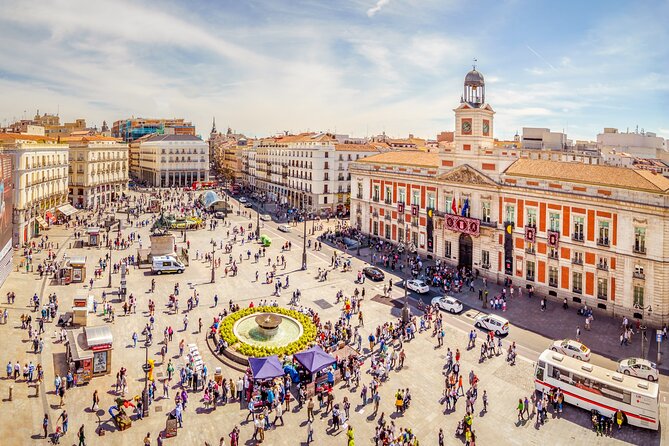 Madrid Scavenger Hunt and Highlights Self-Guided Tour - Navigating the City With the World City Trail App