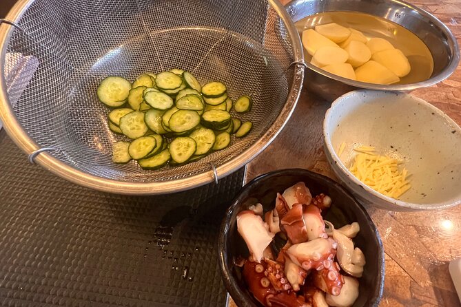 Master Washoku: 5 Core Techniques for Authentic Cooking - Delving Into the Subtleties of Miso Soup Crafting