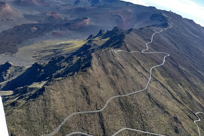 Maui -PRIVATE-VIP- Air Tour: Volcano Crater: Haleakala: (2-5 Max) - Spectacular Aerial Views of Mauis Landmarks