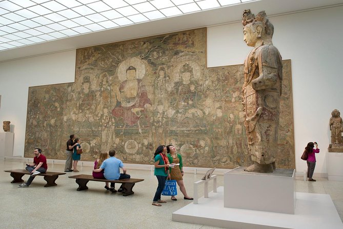 Metropolitan Museum of Art Highlights Tour With Skip-The-Line Access - Navigating the Metropolitan Museum of Art