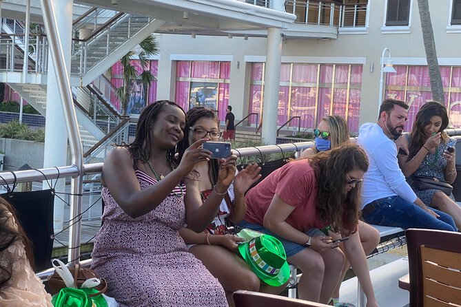 Miami 90 Minute Millionaire Homes Night Tour on Pontoon Cruise - Tips for Travelers