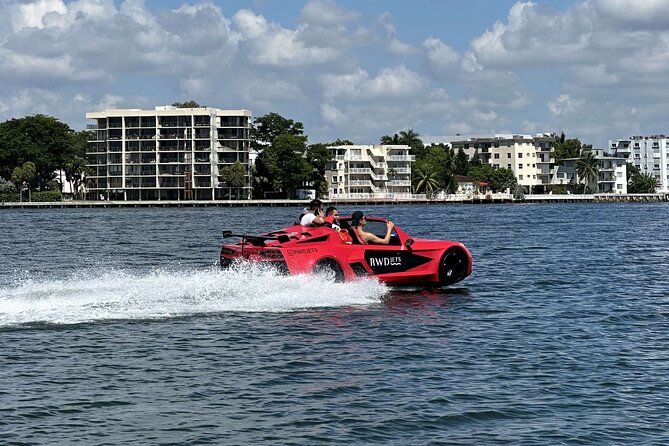 Miami Jetcar Experience: Discover Miami in Style - Thrilling Water Adventures