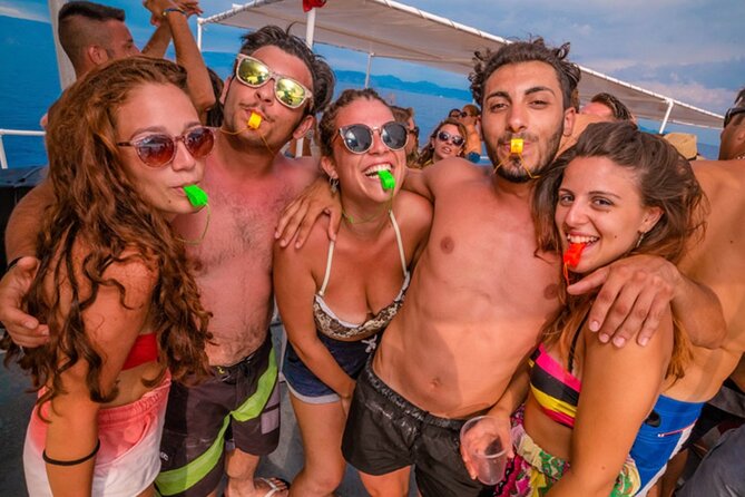 Miami Spring Break Party Boat With Live DJ and Open Bar - What to Expect on the Boat