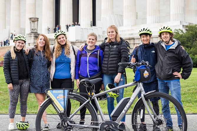 Monumental Electric Bike Tour - Navigating the Citys Iconic Landmarks