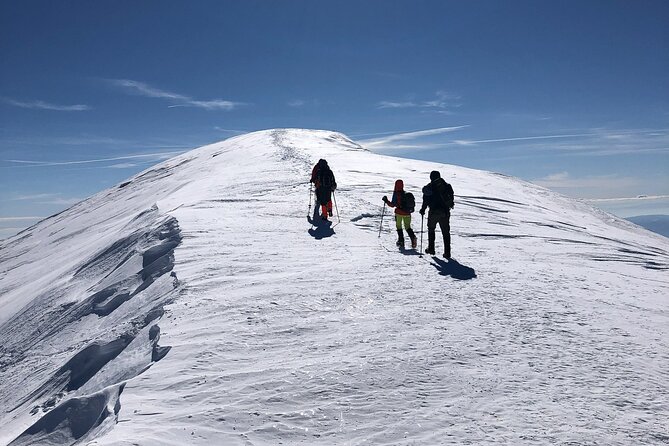 Mt.Olympus Winter Hiking Skolio Peak 2909M- Private - Exploring Skolio Peaks Features