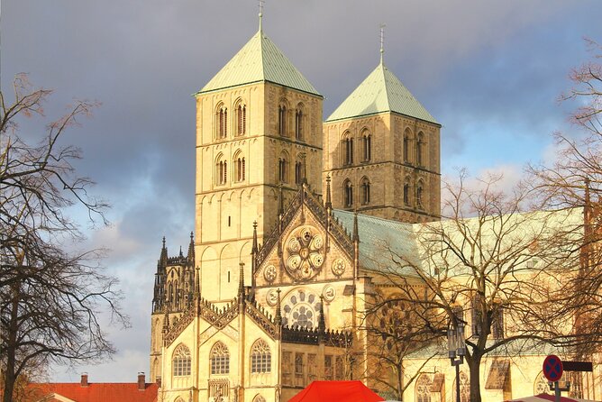 Münster Scavenger Hunt and Sights Self-Guided Tour - Exploring Münsters Highlights